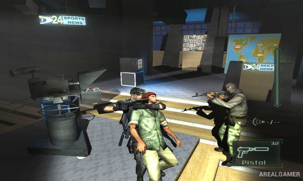 Tom Clancy's Splinter Cell: Pandora Tomorrow Screenshot 2