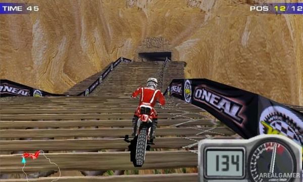 Moto Racer 2 Screenshot 2