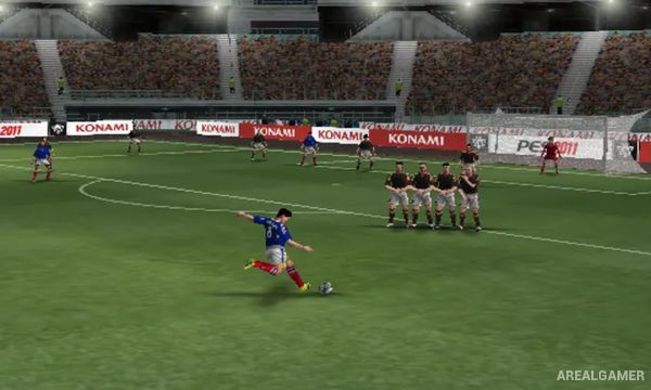 Pro Evolution Soccer (PES) 2011 Screenshot 2